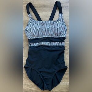 Women’s Nike One Piece Swimsuit with Mesh Detail Black White, Size Small